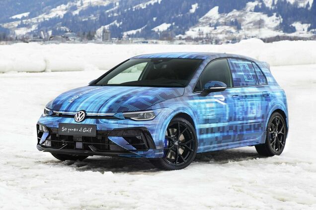 VW Golf 8 R