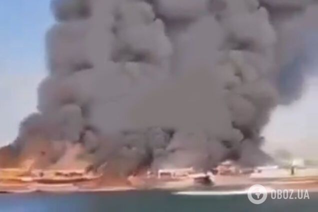 В Ірані потужний вибух знищив 16 кораблів зі зброєю, призначеною для єменських хуситів. Відео