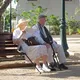 Пенсионеры в парке. Иллюстрация