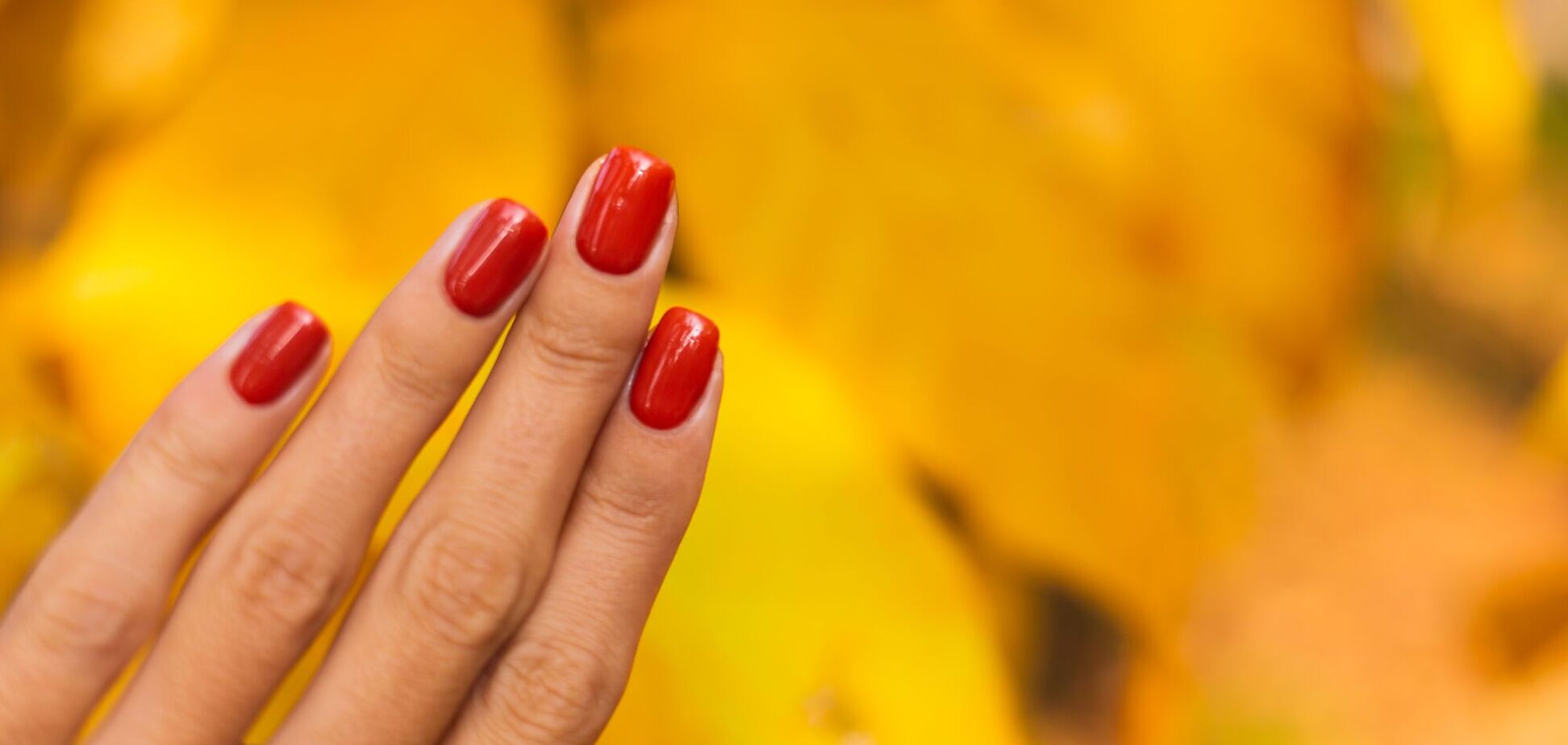 Гелловін близько: прості ідеї манікюру, від яких віє містикою та страхом