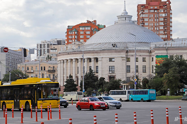 Киев не узнать: в сети показали редкие кадры столицы в 60-е годы. Видео