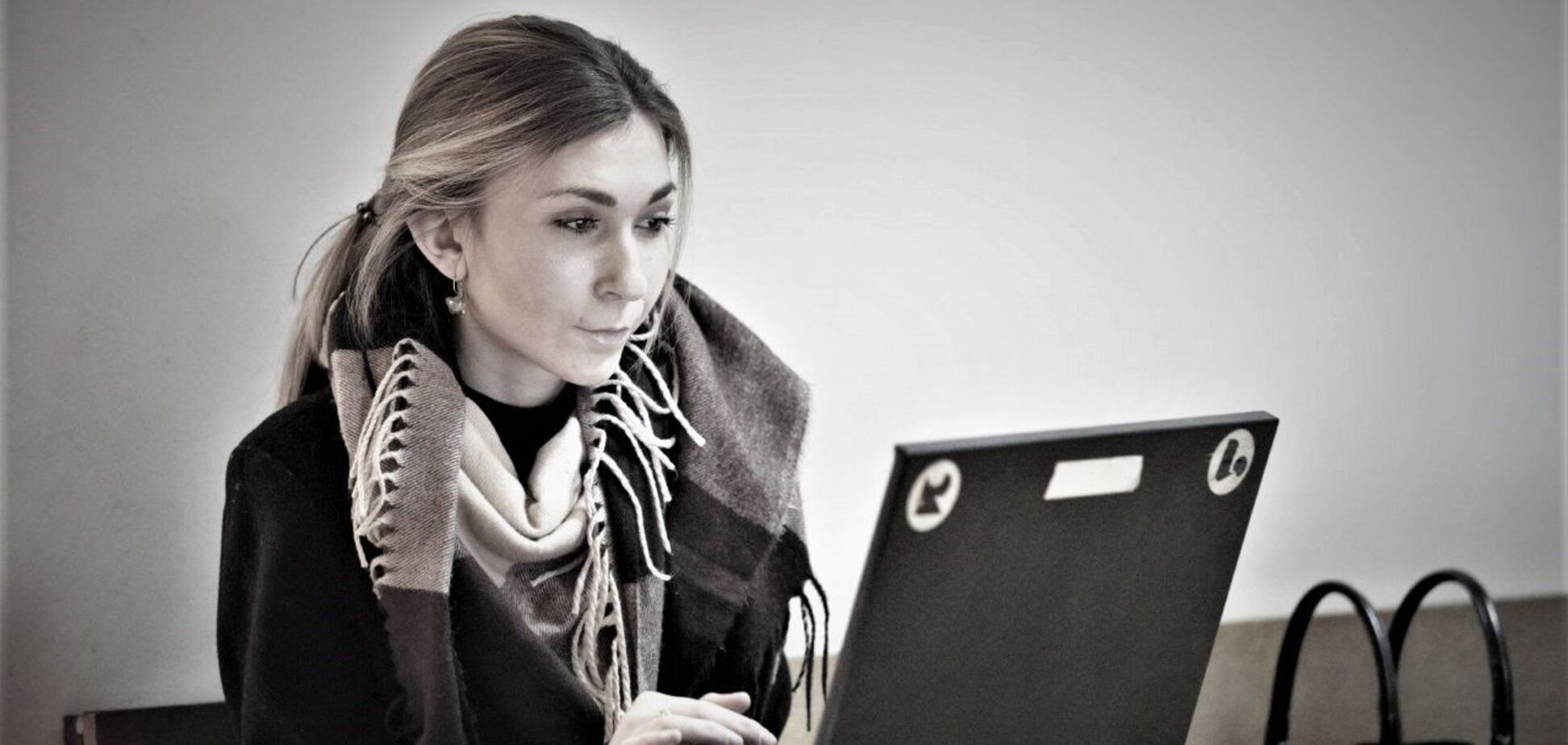 'Одна из тех, кто говорил правду о войне': Зеленский наградил орденом Свободы журналистку Викторию Рощину, которая погибла в российском плену