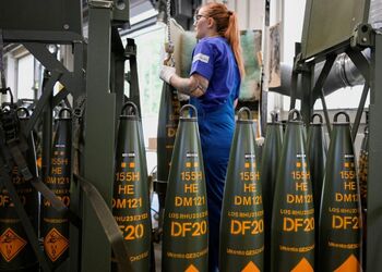 Украина напрямую заказала артиллерийские снаряды у Rheinmetall: когда их доставят на фронт