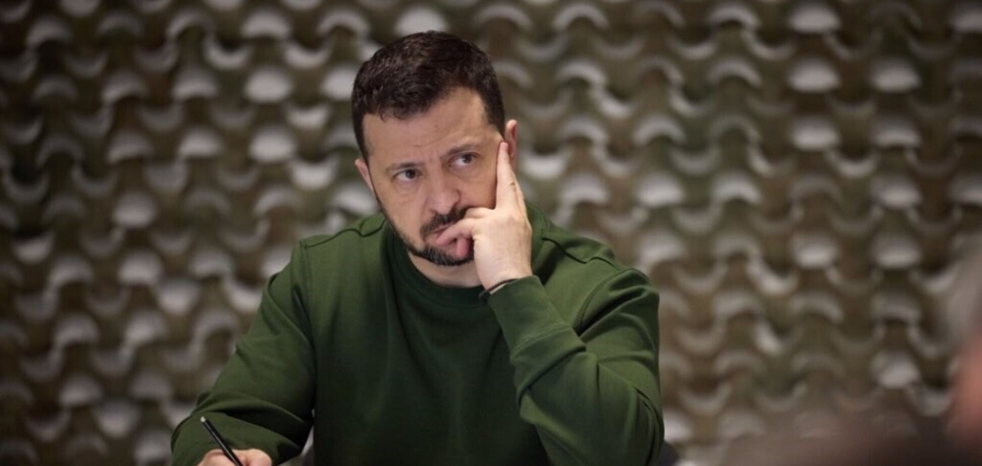 Комплексная подготовка к зиме по РЭБ и ПВО: Зеленский провел заседание энергетической Ставки