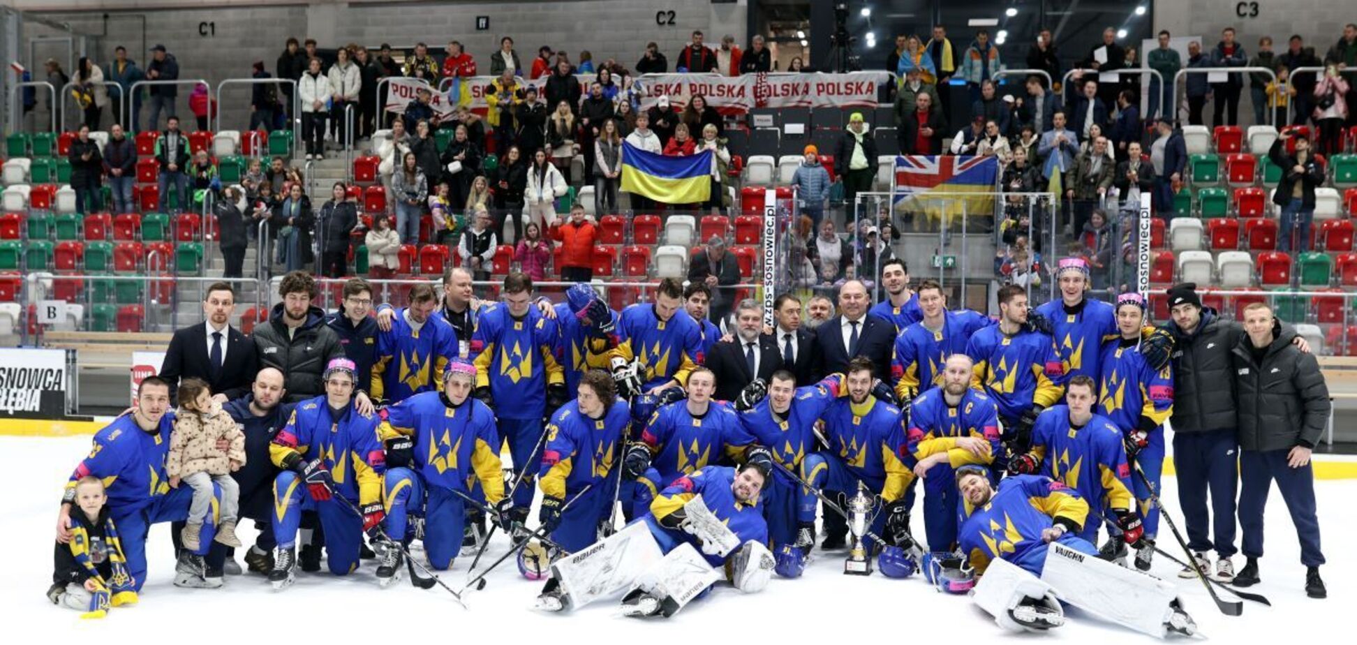 'Золото' ЧМ и олимпийский отбор: итоги года для сборной Украины по хоккею