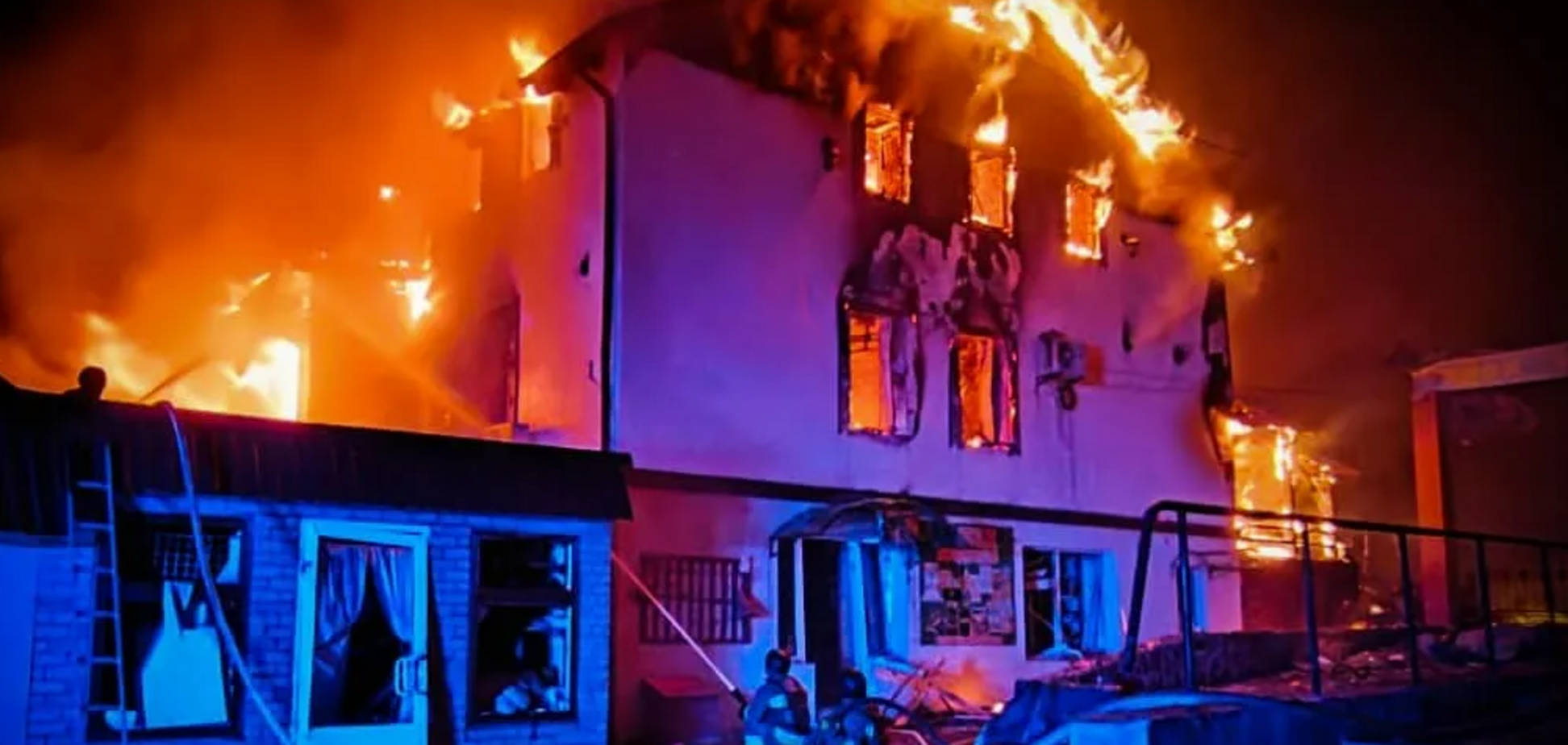 'Подивилася у вікно – і тут уже палало': мешканці Миколаєва розповіли про удар Росії по місту. Відео