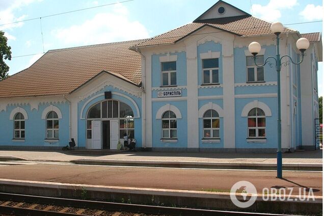 Ожоги около 90% поверхности тела: под Киевом на железнодорожном вокзале ребенка поразило током