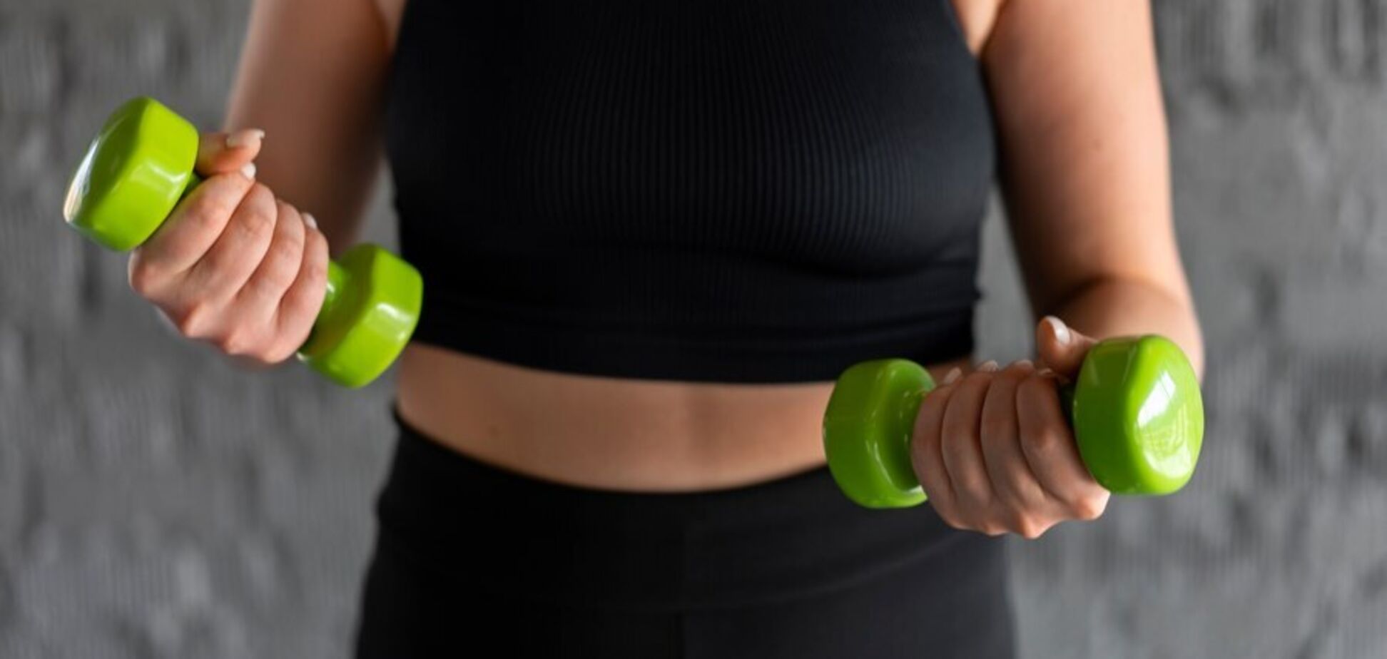 Тягарі чи кардіо: що допоможе ефективніше позбутись від зайвого жиру