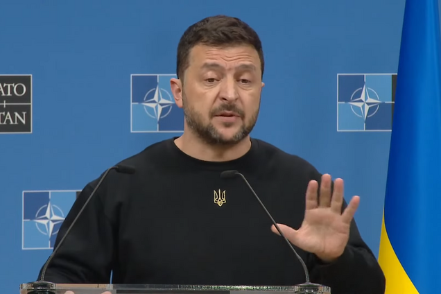 Зеленский на пресс-конференции в штаб-квартире НАТО в Брюсселе.