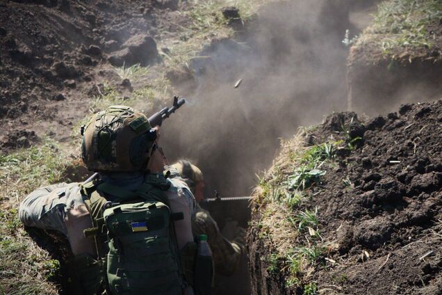 На Покровському напрямку окупанти 24 рази намагалися прорвати оборону, ЗСУ вистояли – Генштаб