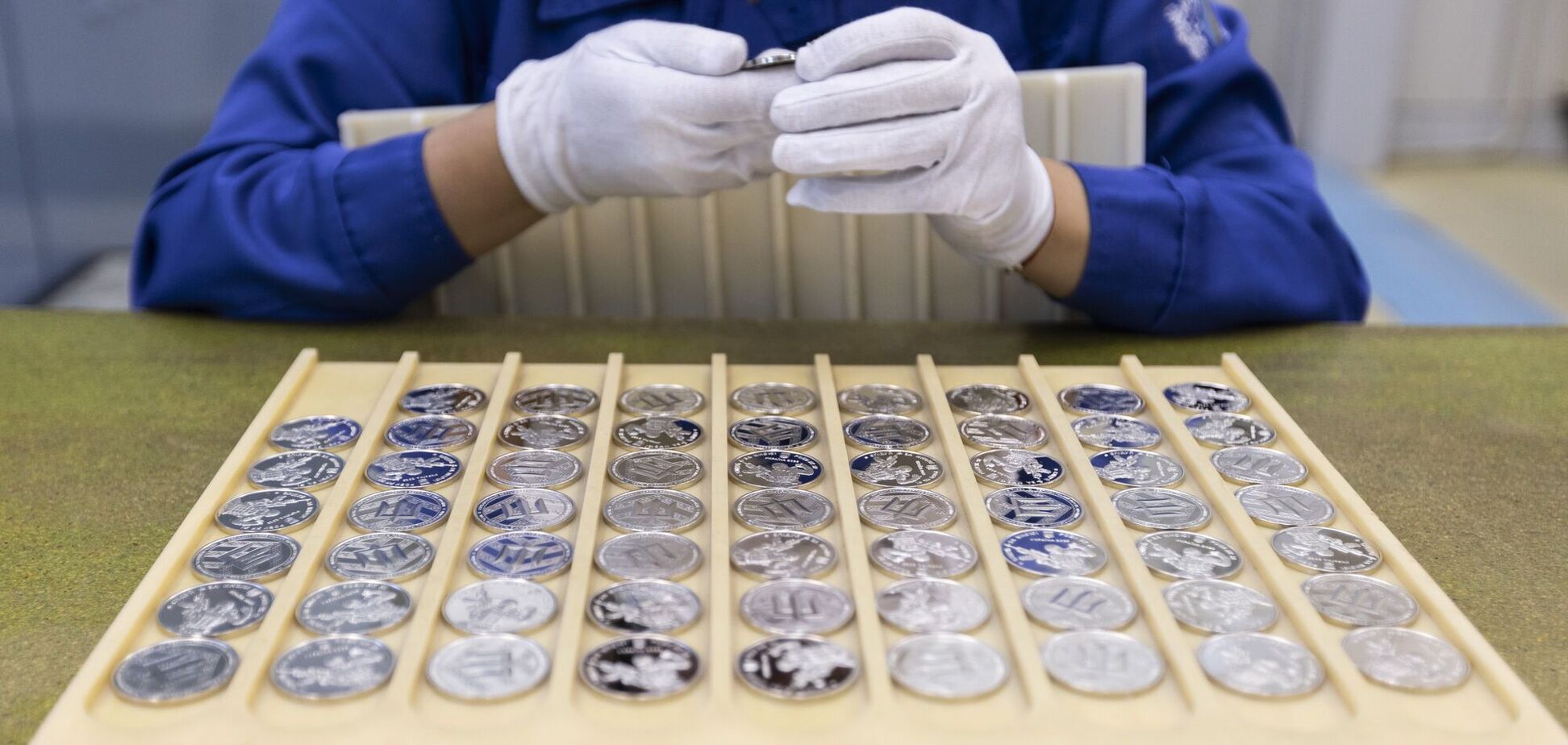 Нацбанк почав купувати в українців монети