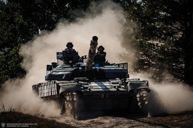 Ми поки не зможемо вийти на кордон 1991 року, але пауза у війні можлива. Інтерв'ю з генералом Романенком