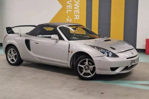 Toyota MR2