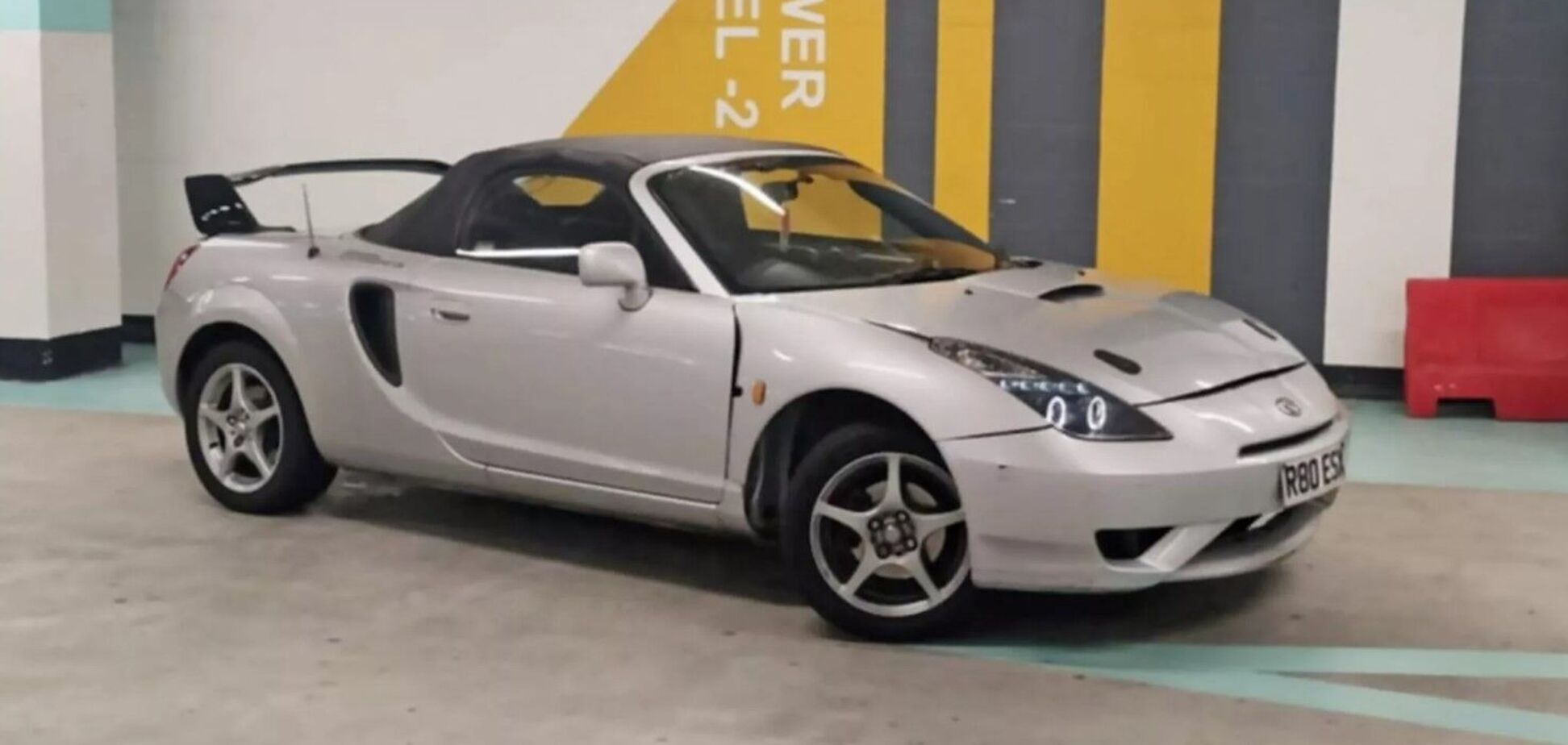Toyota MR2