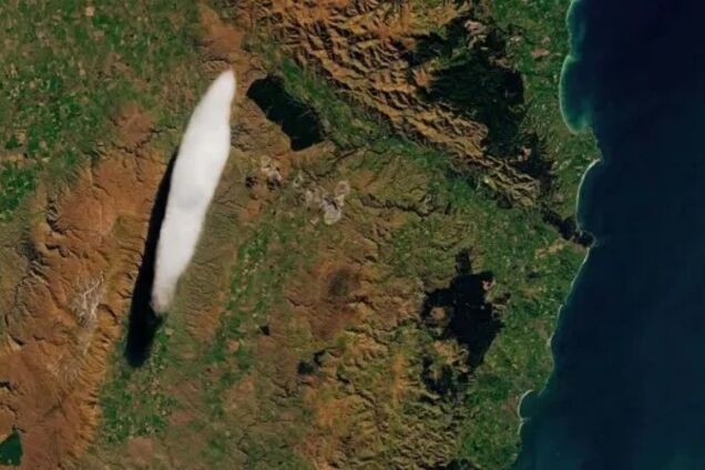 Жуткое 'облако НЛО' снова появилось над горой в Новой Зеландии: что известно о загадочном явлении