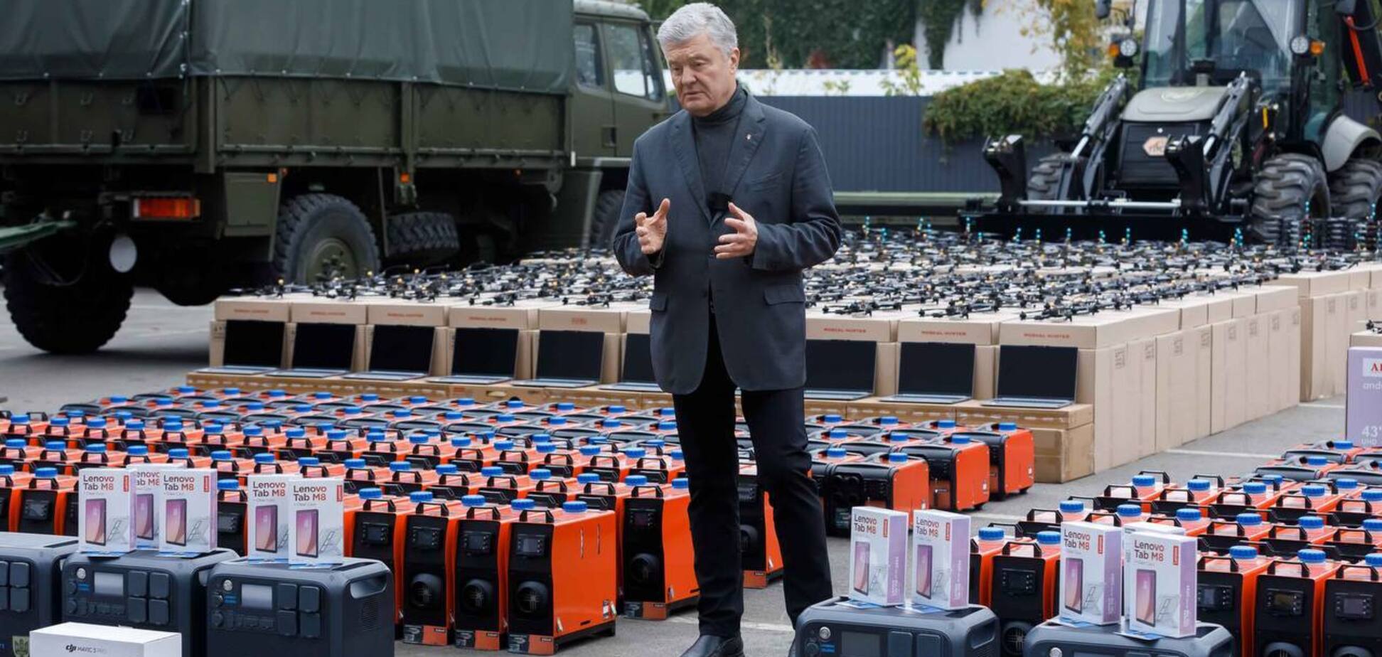 Военные на востоке Украины получат новую крупную партию дронов и техники от Порошенко