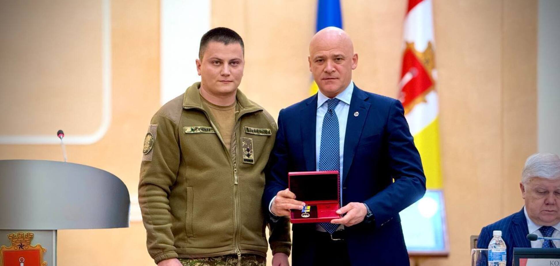 Труханов отримав медаль 'За вірність українському народу': у Нацгвардії спростували нагородження мера Одеси. Фото та відео