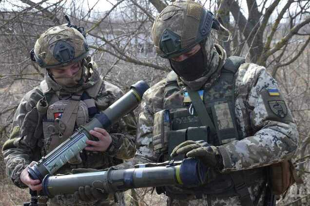 'Вражеский огонь сыпался со всех сторон': украинские морпехи спасли попавших в окружение побратимов на Курщине