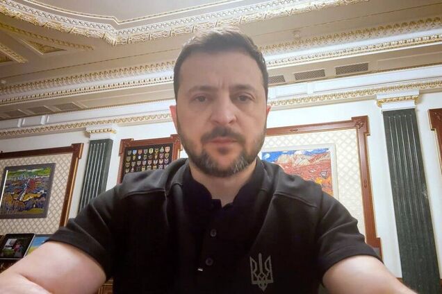 'Ворог намагається знищити в Україні все українське': Зеленський згадав про план перемоги, виробництво дронів, оборону та мову