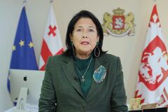 Президент Грузии и оппозиция отказались признавать результаты выборов: Зурабишвили призвала выйти на митинг