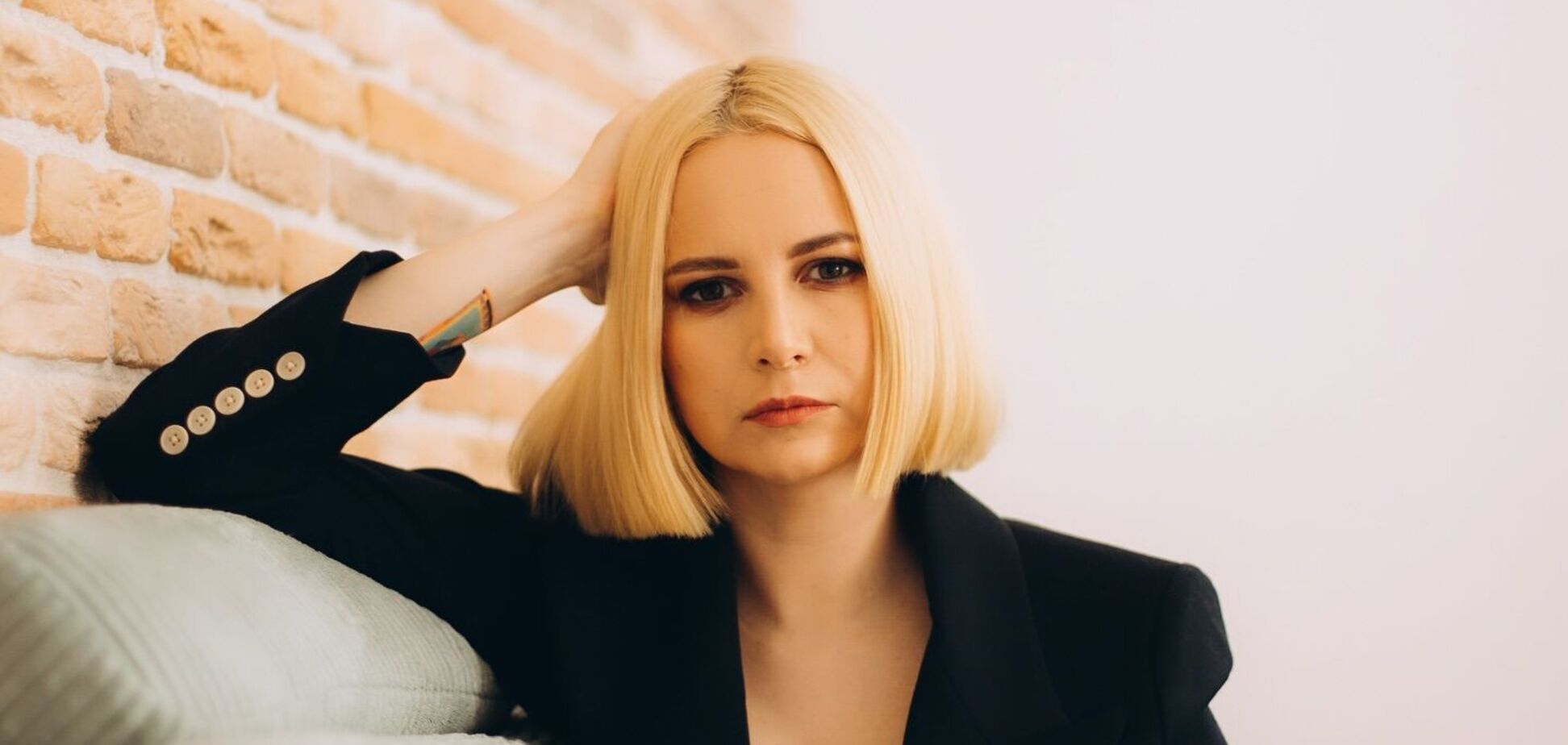 Коррупционеры в вышиванках, военные говорят по-русски: Эмма Антонюк разбила главные мифы об украинском языке