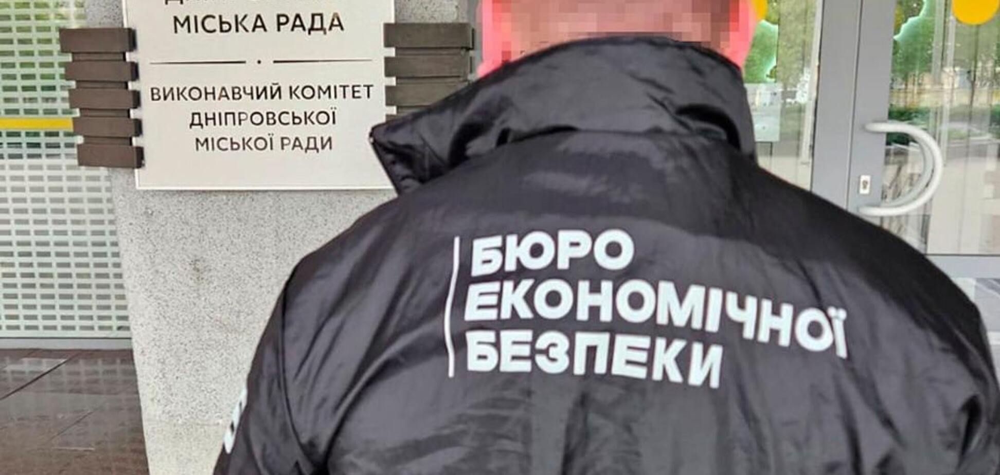 Заволоділи 10,5 млн грн на закупівлях для сил оборони