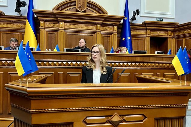 Підласа підтримала заморожування мінімалки. Це рішення може вдарити по кожному українцю, замість детінізації – знову захищають 'конверти'