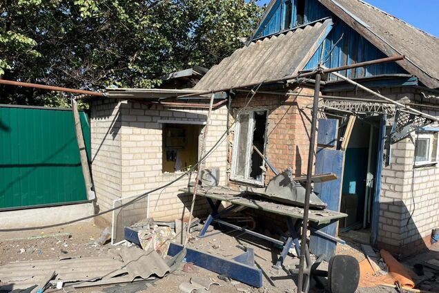 Оккупанты ударили дроном по Никополю: пострадали три человека. Фото