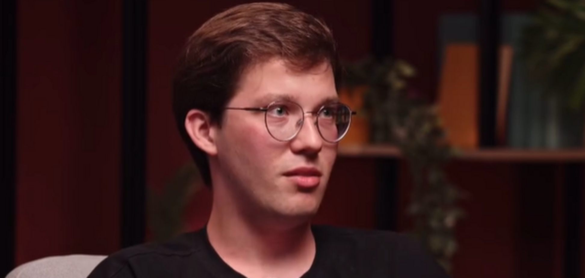 'Езжу в Европу не на гульки': комик Феликс Редька обратился в Минкульт с просьбой выпустить его за границу