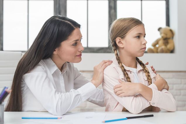 'У каждого свой стандарт'. Заслуженный учитель Украины объяснил, почему оценки не главное