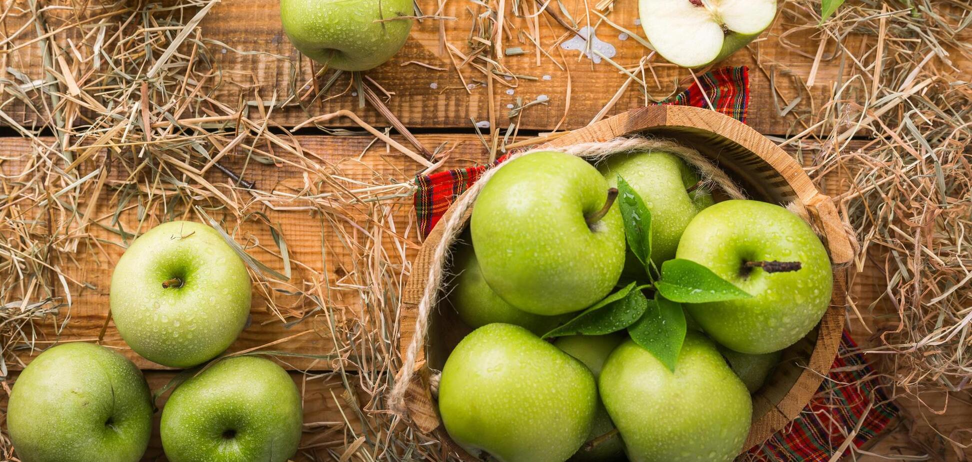 Почему яблоки временно дешевеют летом