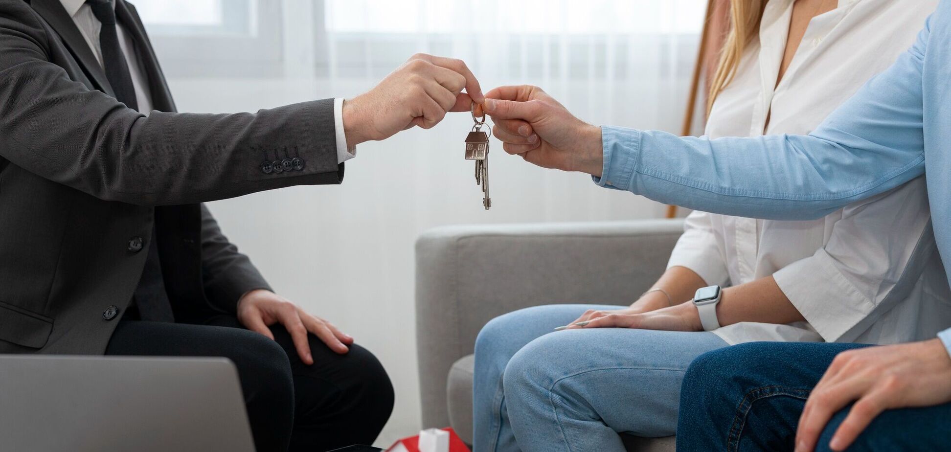 Цены на аренду квартир "обвалились": сколько теперь стоит снять жилье в Киеве