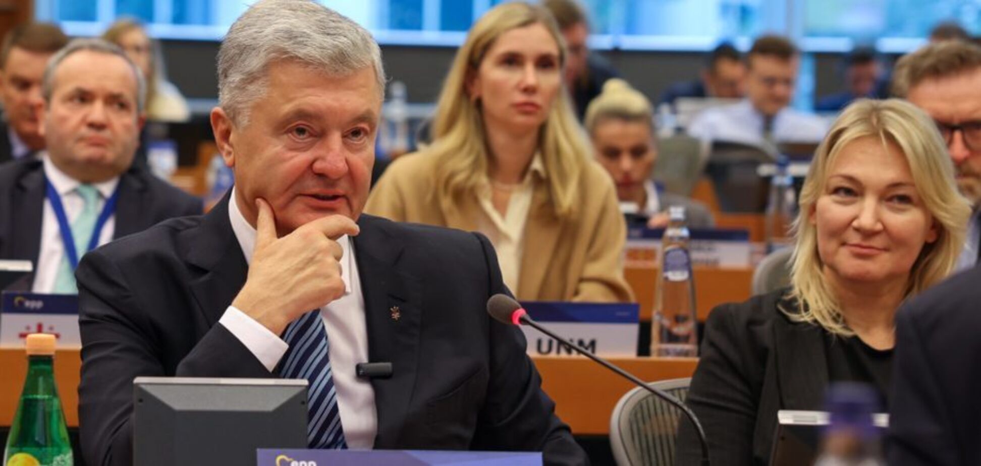 Порошенко призвал Италию изменить позицию по ракетным ударам вглубь РФ