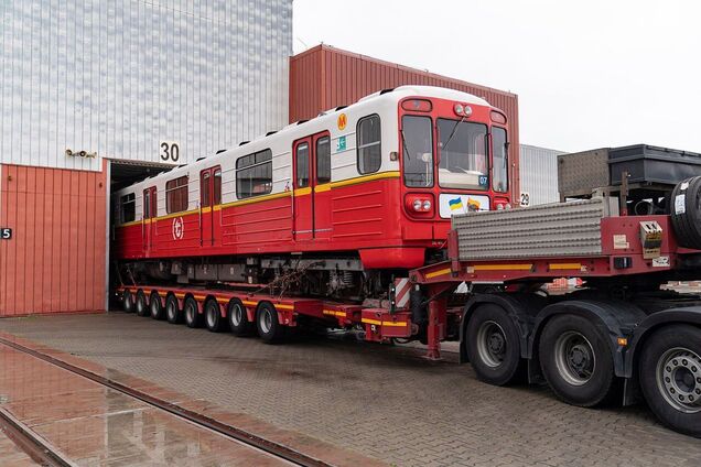 Информация некорректна и манипулятивна: в КГГА прокомментировали заявление ГАСУ о переплате за доставку вагонов метро из Польши