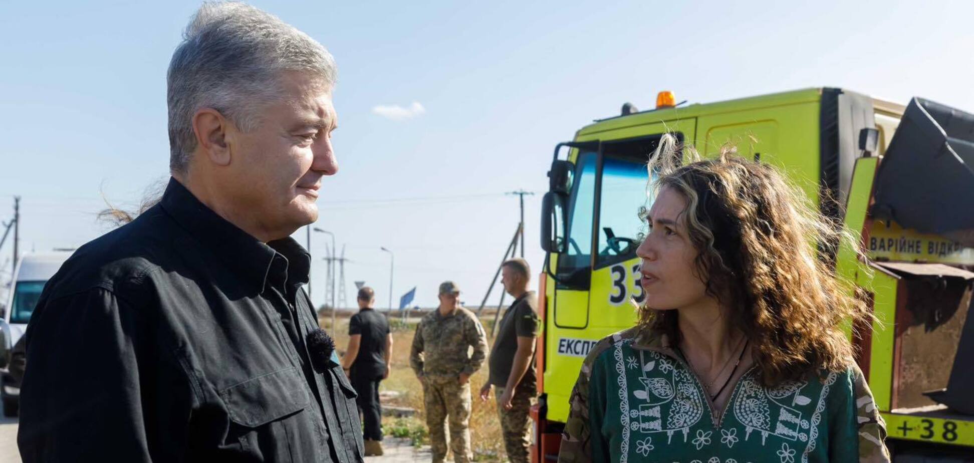 "Настолько вовремя, вы себе даже не представляете": Порошенко привез Татьяне Чорновол РЭБ, "Мавики", "Сахарки" и FPV-дроны