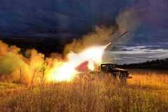 Танки, ПВО, спецтехника, артсистемы и не только: сколько техники и военных потеряла Россия на фронте за неделю