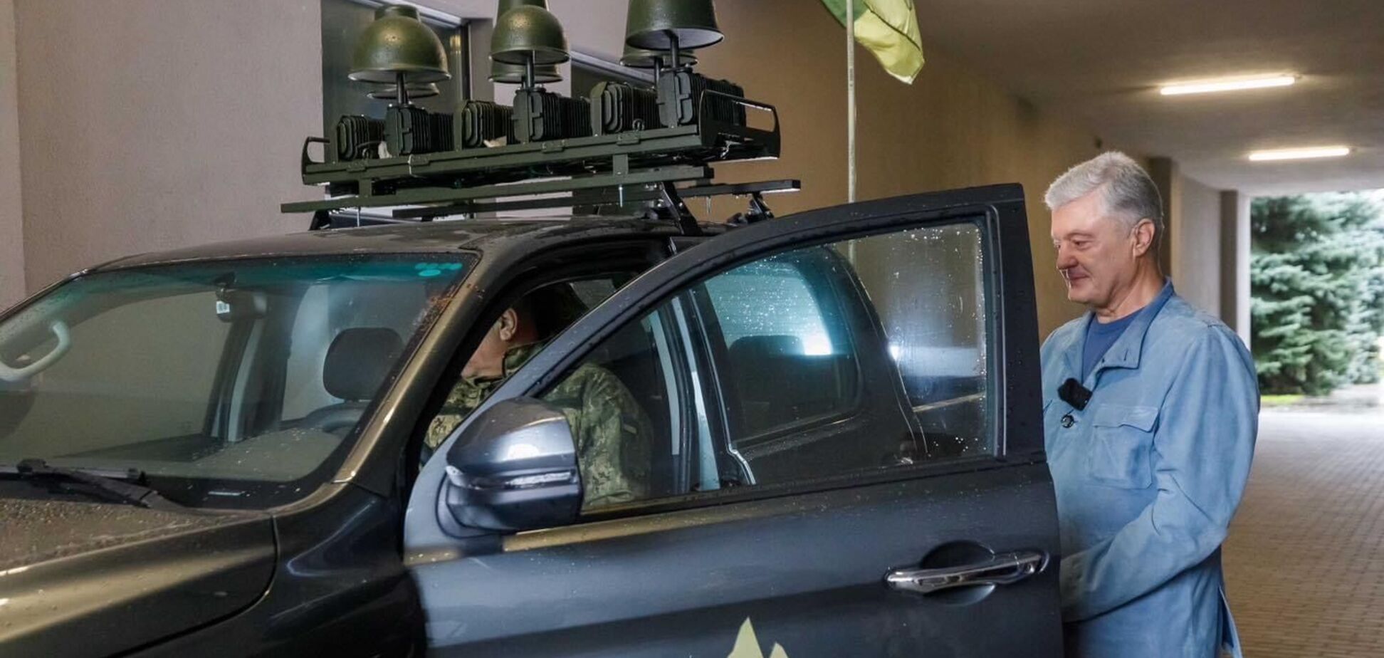 Мы видим эффективность "Ай-Петри" на фронте: Порошенко передал десантникам еще один комплекс