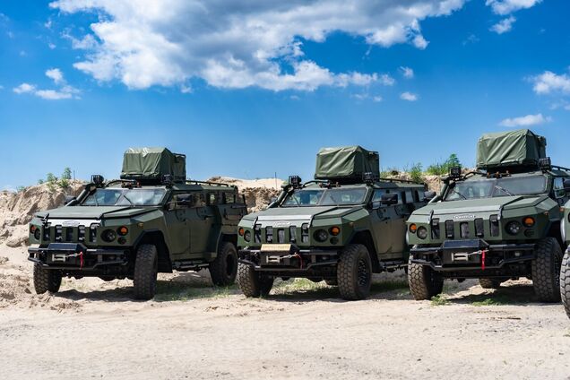 Неоднократно спасали жизнь: воины рассказали об использовании украинских бронеавто 'Новатор'