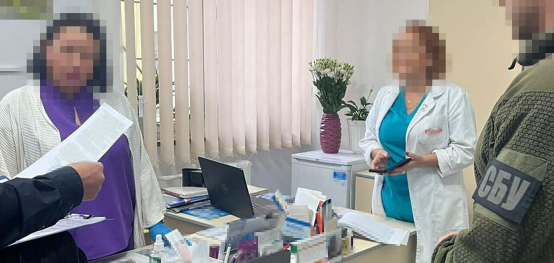 Були залучені десятки осіб: у Рівному викрили масштабну схему ухилення від мобілізації. Фото