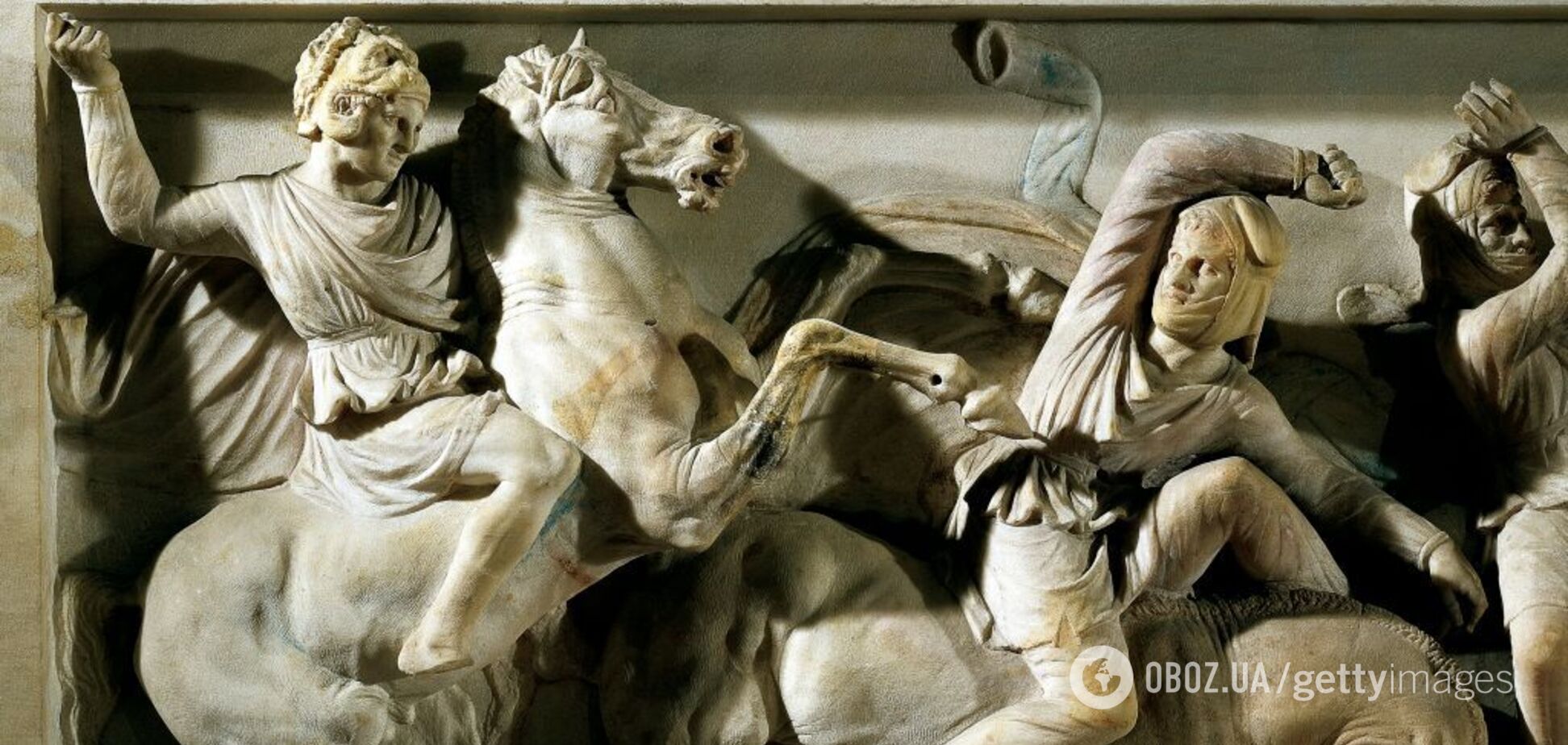 Знайдена в Греції туніка належить Александру Македонському: вчені зробили сенсаційне відкриття. Фото