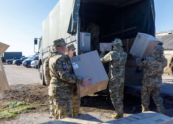 Повернення ПДФО військовим, фортифікації та контроль закупівель дронів: 'ЄС' нагадала Умєрову про нагальні потреби армії