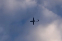 У низці міст РФ пролунали вибухи: в аеропортах ввели обмеження