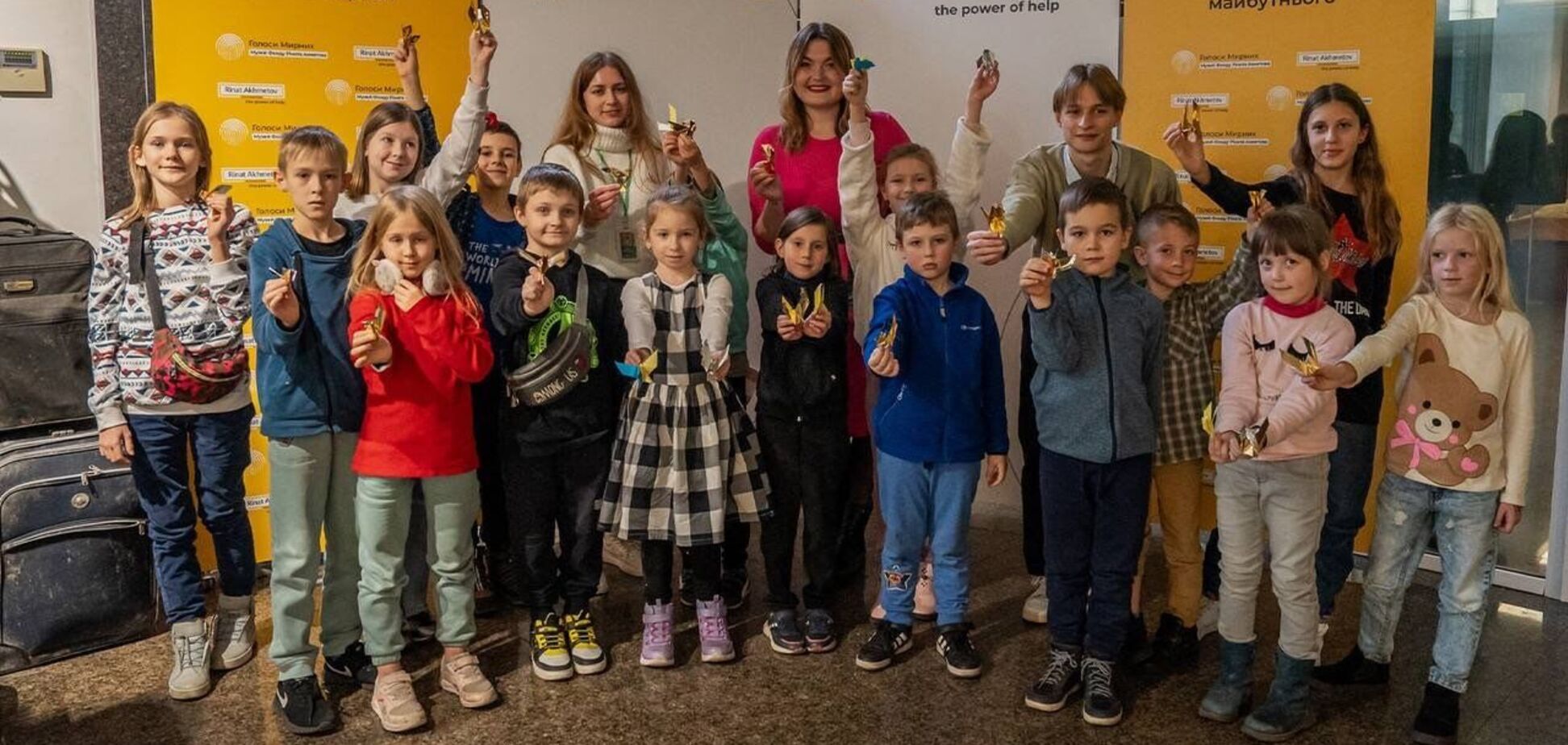 Origami for Life: в Киеве при поддержке Фонда Рината Ахметова провели мастер-класс для детей