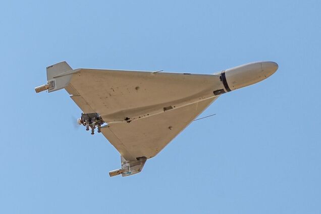 У Білорусь четвертий день поспіль масовано залетіли російські дрони: піднімали авіацію