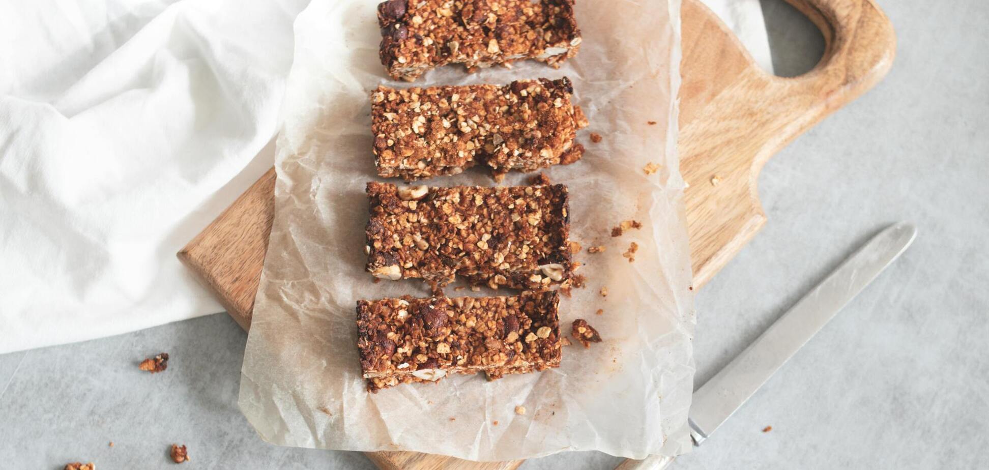 Энергетические батончики, которые будут вкуснее магазинных: всего два ингредиента