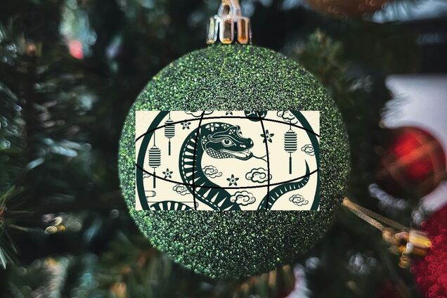 В каких цветах украсить елку в Новом 2025 году, чтобы понравиться Змее