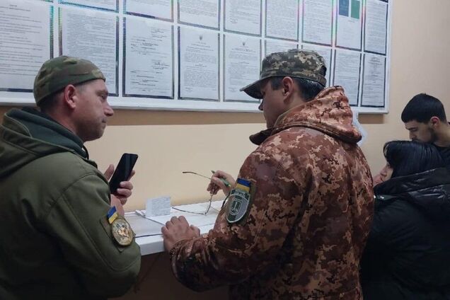 Что означает статус 'в розыске ТЦК' и как с него сняться: детальное объяснение