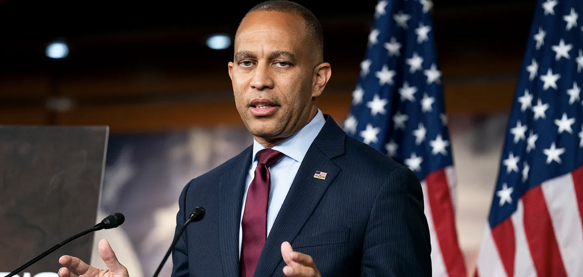 Лідер демократів у Палаті представників Конгресу США визнав поразку на виборах – CNN