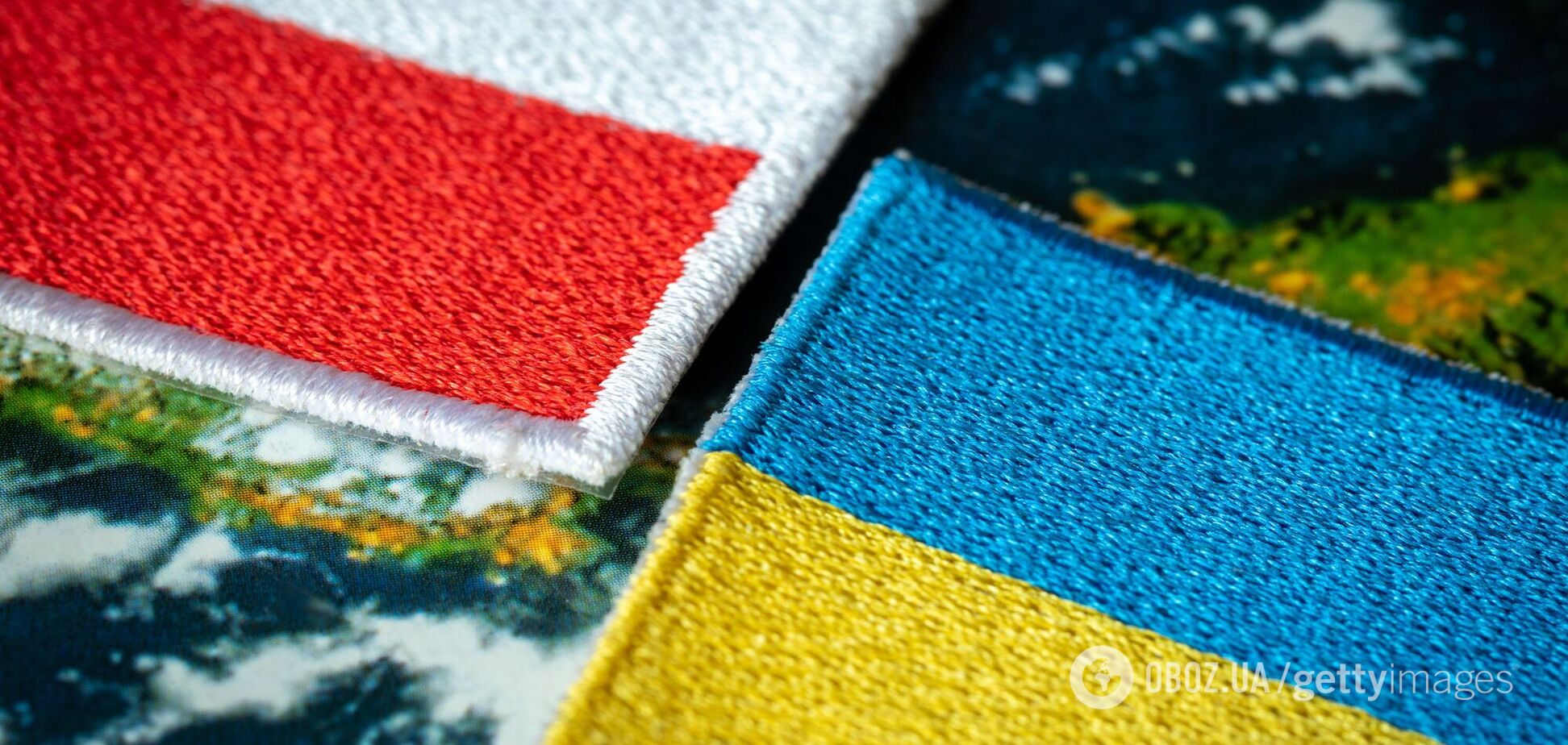 Ілюстрація. Польський і український прапори