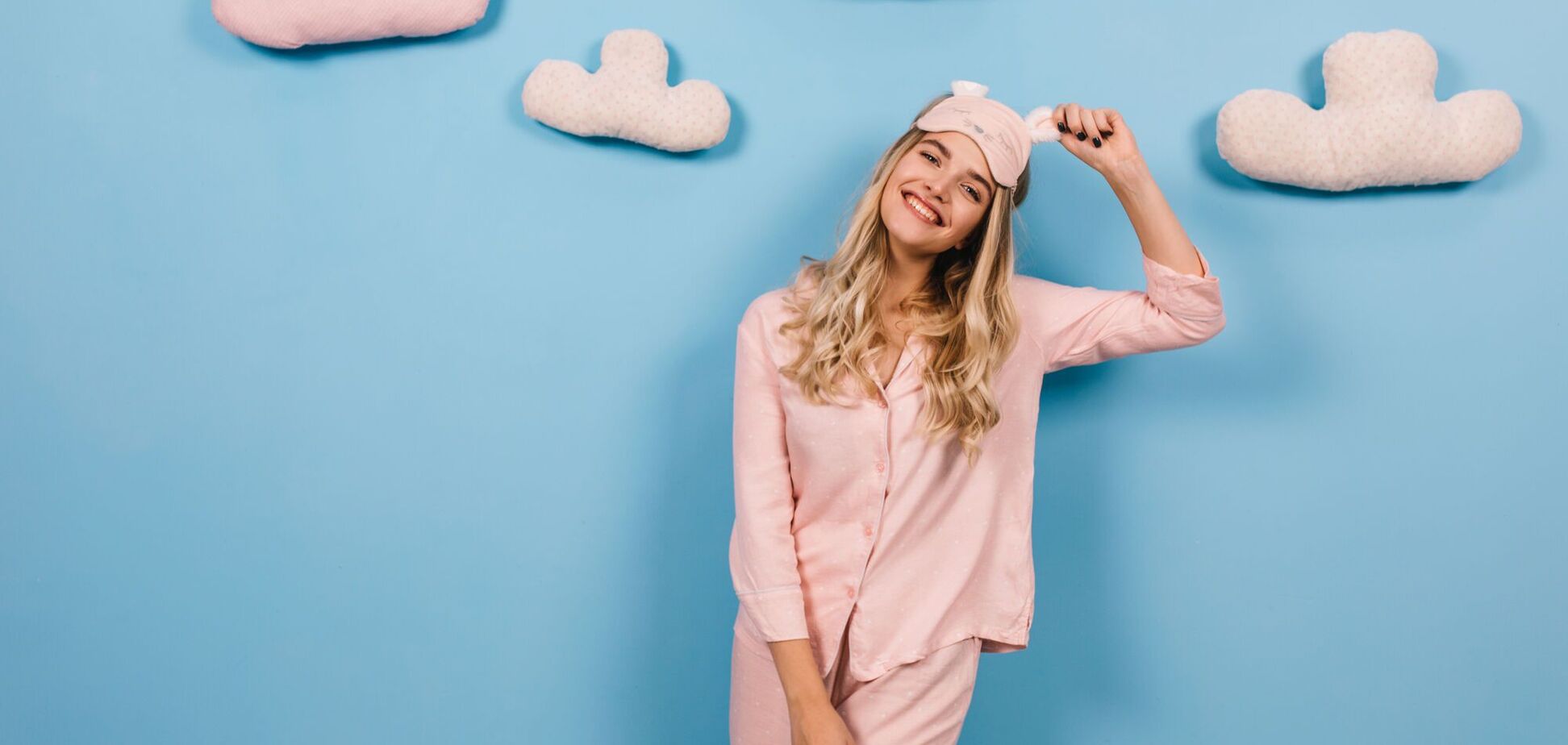 Комфортний сон: як вибір одягу впливає на якість відпочинку